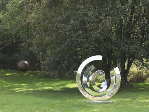 Skulptur / polierter Edelstahl - Revolution - VILLIERS - für öffentliche Bereiche