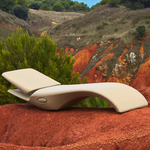 Sonnenliege / originelles Design - ZOE - Myyour - Polyethylen / für Garten / Contract