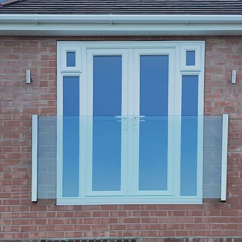 Aluminium-Geländer - JULIET - Qingdao Jinfer International Co., Ltd. - Glasplatten / für Außenbereich / für Fenster
