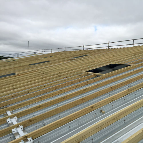 Unterdeckplatte - TACTRAY 90 - BRITMET TILEFORM LTD