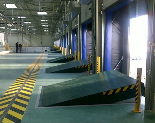 Hydraulische Überladebrücke - RH1 - FLEXIDOOR SA - mit Klappkeil