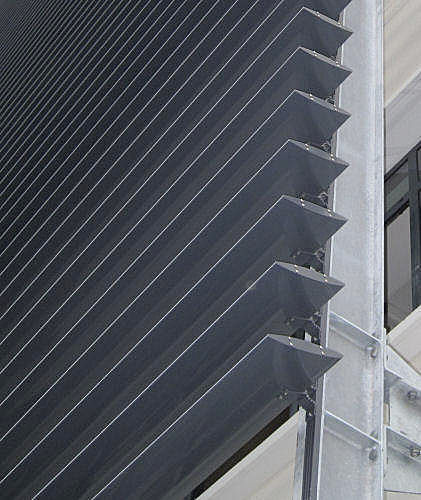 Aluminium-Sonnenschutzlamelle - ALLIGATOR - SAB INTERNATIONAL - für Fassaden / vertikal