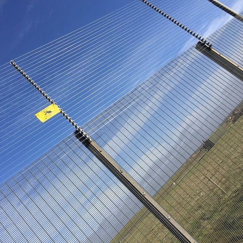 Zaun / geschweißter Maschendraht - TriProtect Perimeter Security  - ZAUN FENCING  - Metall / verstärkt gesichert / Detektion