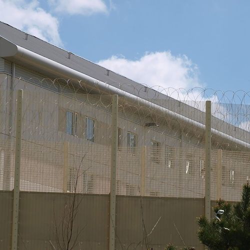 Zaun / geschweißter Maschendraht - HiSec - ZAUN FENCING  - pulverbeschichteter Stahl / verstärkt gesichert