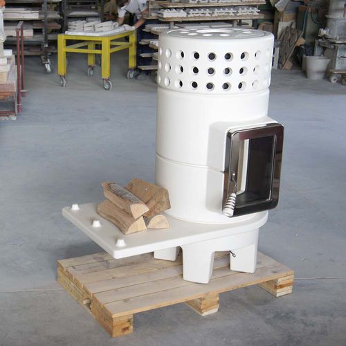 Holz-Kaminofen - ROUNDSTACK SIDE SIZE 1 - LA CASTELLAMONTE Stufe di Ceramica - 0 - 5 kW / 5 kW...10 kW / auf Füßen
