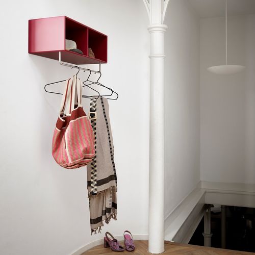 Wandmontiertes Regal - COAT - Montana Furniture - modern / lackiertes MDF / mit Handtuchhalter