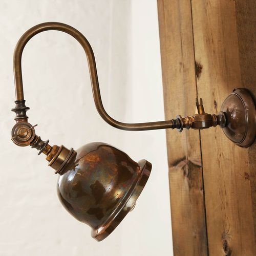Vintage-Wandleuchte - APIA  - Mullan Lighting - für den Innenraum / Messing / Gelenkarm