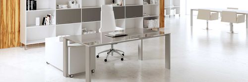 Moderner Schreibtisch - MINIMAX - MASCAGNI - Holz / mit 4 Beinen / Multimedia