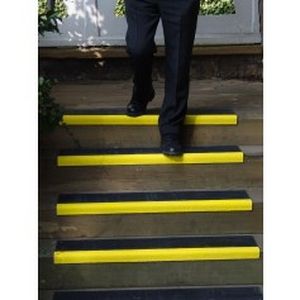 Glasfaser-Stufenbelag - FRP - Watco Industrial Flooring