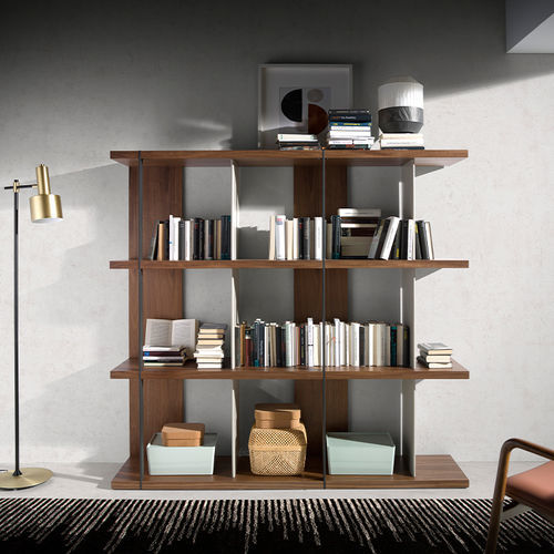 Modernes Bücherregal - 3236 - Angel Cerdá - für Büro / lackiertes Holz / Nussbaum