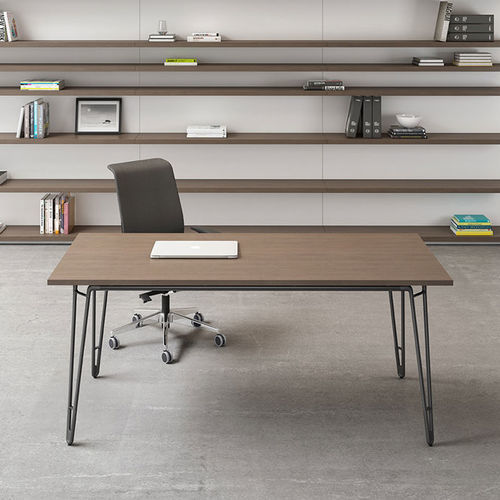Bodenstehender Schreibtisch - WIRE - FAMO - modern / Metalldraht / gerade