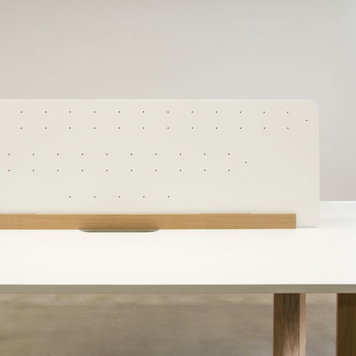 Tisch-Bürotrennwand - NATURAL - FAMO - Laminat / Spanplatte / Schutz