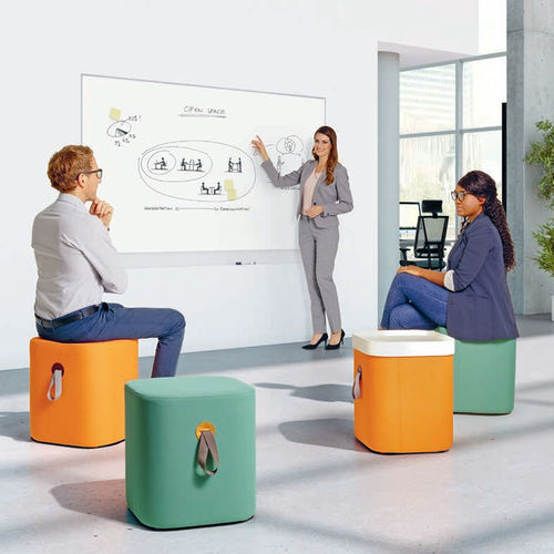 Modernes Sitzkissen - COLOQ - Viasit GmbH - Stoff / Polyurethanschaum / quadratisch