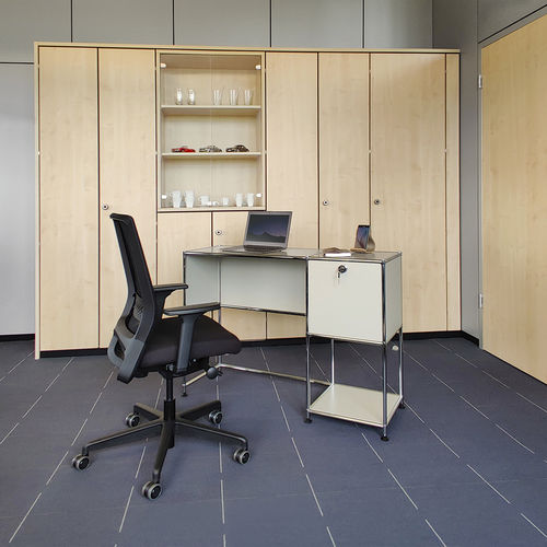 Bodenstehender Schreibtisch - SYSTEM4 - Viasit GmbH - modern / Metall / Stahl
