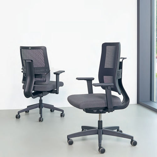 Moderner Bürostuhl - TOLEO - Viasit GmbH - für den Innenraum / Stoff / Gestell aus Metall