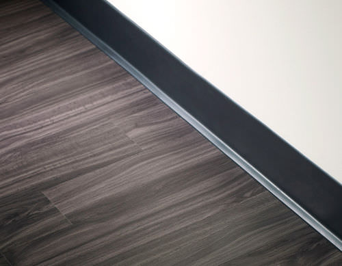 Gummibodenbelag - WALLFLOWER - Flexco Corporation - für Dienstleistungsbereich / glatt / Holzoptik
