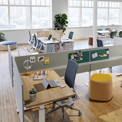Tisch-Bürotrennwand - BELONG - Haworth - Stoff / Glas / Laminat
