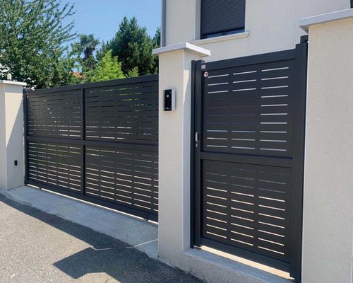 Einflügeliges Tor - SÈTE - La Toulousaine - Schiebe / Aluminium / Platten