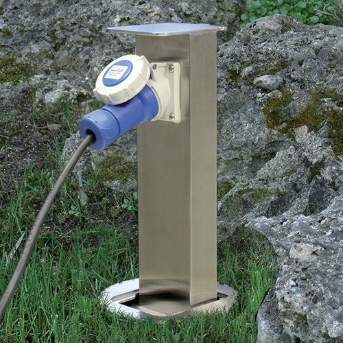 Stromversorgungs-Sperrpfosten - GHOST - Inverlight Srl - stationär / Edelstahl / für öffentliche Bereiche