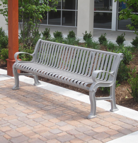 Klassische Bank für den öffentlichen Raum - MLB300 - Maglin Site Furniture - Ipe / Stahl / Aluminiumguss