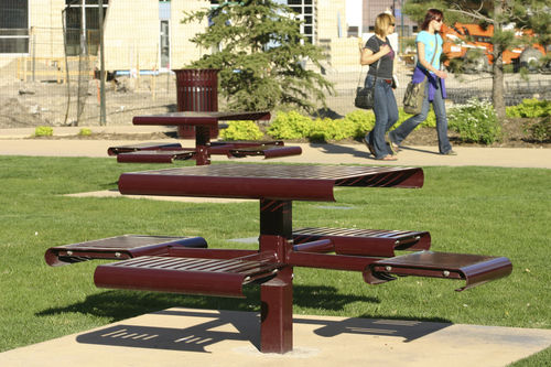 Moderner Picknicktisch - MLPT400 - Maglin Site Furniture - Stahl / Recyclingkunststoff / Ipe