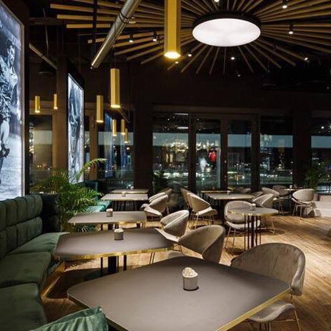 Moderne Tisch- und Stuhlkombination - ATEPAA / PENT. - für den Innenraum / Holz / für Restaurants