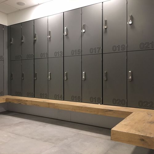 HPL-Garderobenschrank - HEBE™ - ATEPAA / PENT. - für Sportanlage / für Büro / gesichert