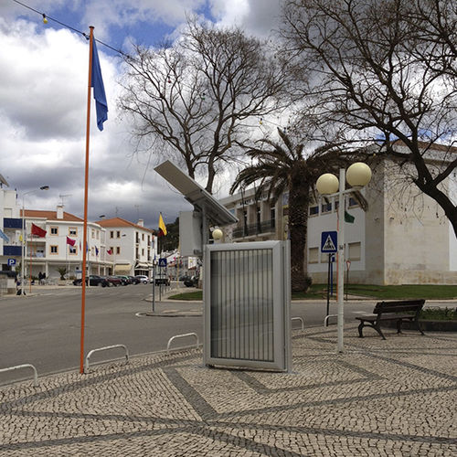 Werbeträger für Außenbereich - SOLAR POWER DRIVE  - Triplesign System AB - beleuchtet / Solar / mit variabler Anzeige