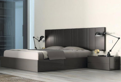 Doppelbett - D2  - VIVE - MUEBLES VERGE S.L. - modern / gepolstertes Kopfteil / Bettkasten