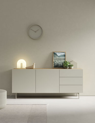 Modernes Sideboard - COMPACT APARADOR 6 - VIVE - MUEBLES VERGE S.L. - Eiche / Holzfurnier / mattlackiertes Holz