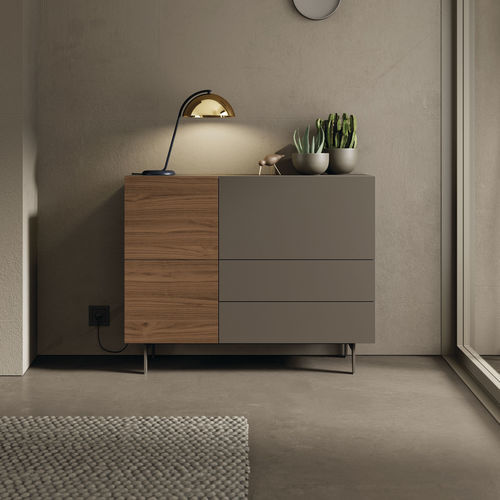 Modernes Sideboard - COMPACT APARADOR 20 - VIVE - MUEBLES VERGE S.L. - Nussbaum / Holzfurnier / mattlackiertes Holz