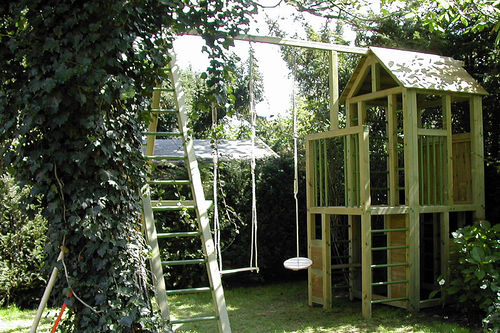 Holz-Spielplatzgerät - CLIMBING TOWER - de Breuyn Möbel GmbH