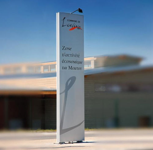 Stele zur Beschilderung - ADONIS - Design espaces