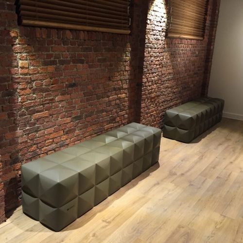 Moderne Bank - THE BENCH - SIXINCH Furniture - Design - Foamcoating - hochdichter Schaumstoff, beschichtet / ohne Rückenlehne / ohne Armlehnen