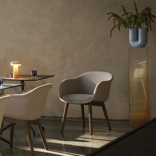 Tragbare Lampe - EASE  - Muuto - Acryl / Opal / modern