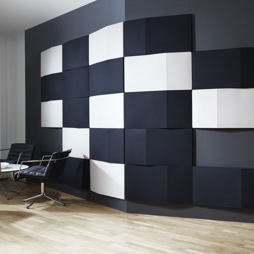 Wandmontierte Akustikplatte - TRILINE - ABSTRACTA - Stoff / dreieckig / farbig