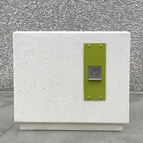 Moderne Bank für den öffentlichen Raum - B-CHARGE POUF - FREPAT URBAN EQUIPMENT - Holz / Beton / modular