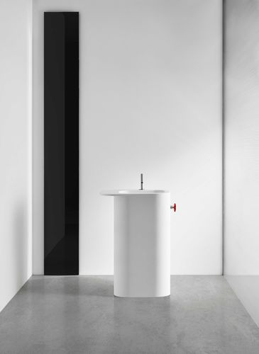 Bodenstehendes Waschbecken - Olimpia - RESIGRES - Corian® / mit integriertem Handtuchhalter / mit Ablage