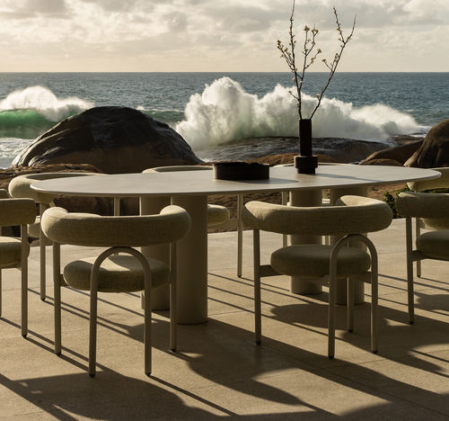 Moderner Esstisch - Dombolo 10 - HALDANE - Dekton® / Gestell aus Edelstahl / oval