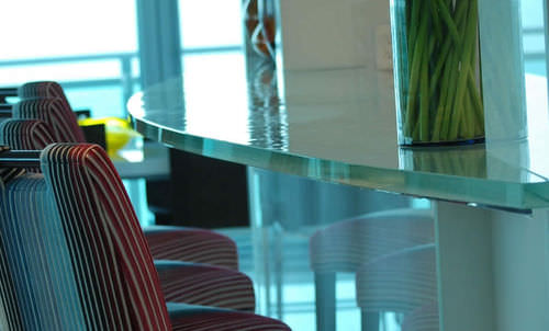 Glasarbeitsplatte - DRAMATIC CURVES - ThinkGlass - für Küche