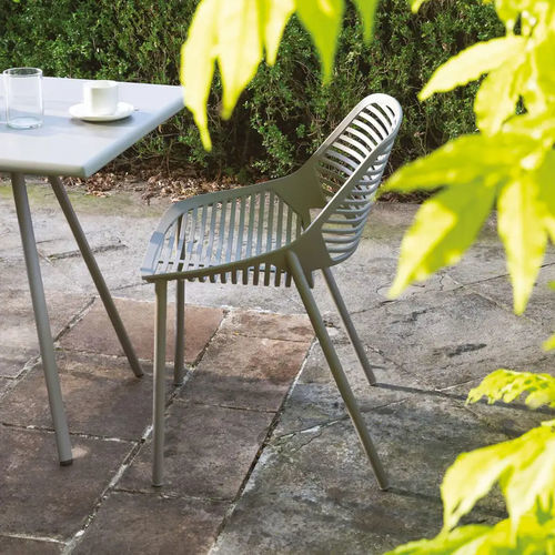 Moderner Gartenstuhl - NIWA - FAST SPA - für Außenbereich / aus lackiertem Aluminium / Gestell aus gestrichenem Aluminium