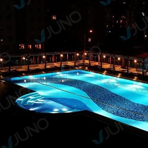 Hot-Tub-Schwimmbecken / andere Formen - Juno SPA Design & Manufacture - für mehrere Personen / Verbundwerkstoff / Holz