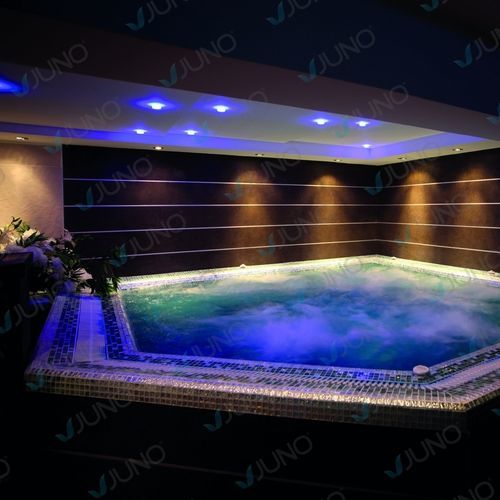 Hot-Tub-Schwimmbecken / nicht angegeben - Juno SPA Design & Manufacture - sechseckig / für mehrere Personen / Verbundwerkstoff