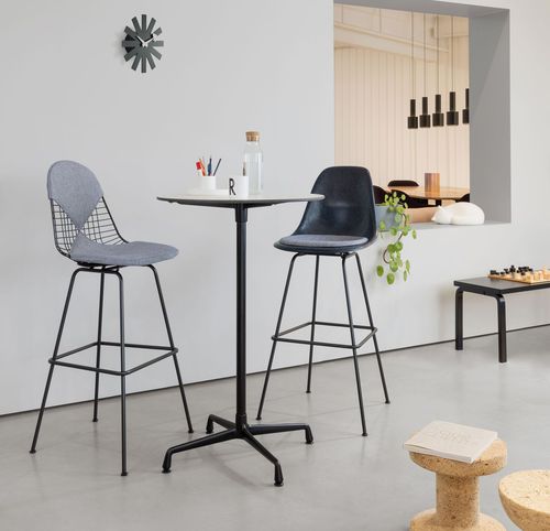 Moderner Barstuhl - EAMES - vitra - für Küche / Glasfaser / Gestell aus verchromtem Metall
