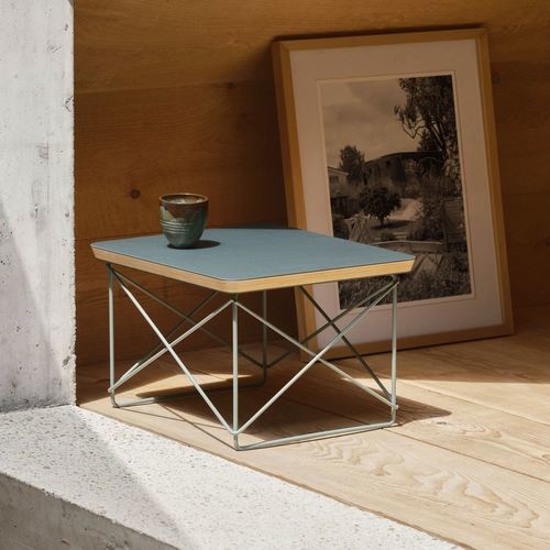 Moderner Beistelltisch - LTR - vitra - Eiche / Massivholz / Sperrholz