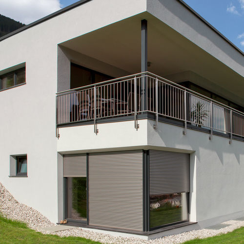 Kunststoff-Rollladenblende - HELLA