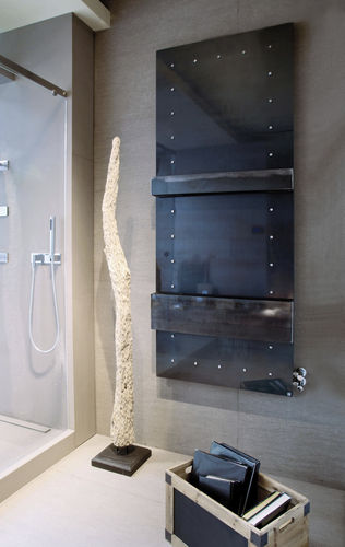 Heißwasser-Heizkörper - COBLONAL - BRANDONI - modern / Metall / wandmontiert