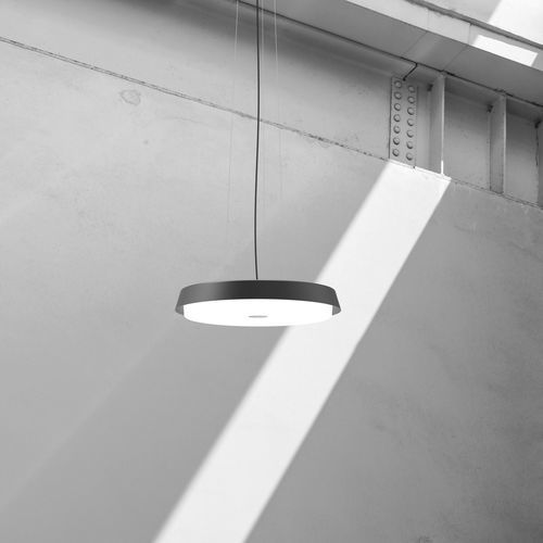 Hängelampe - flat S500 - Andcosta - lackiertes Aluminium / PMMA / modern