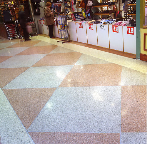 Epoxidharz-Bodenbelag - MONDÉCO CLASSIC - Tremco CPG Iberia & Italy - Flooring - Terrazzo / für den Innenraum / für Treppenstufen