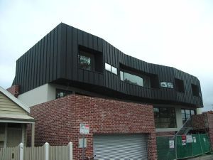 Folie-Fassadenverkleidung - NEDZINK NOIR - Metal Solutions Ltd - Metall / Zink / Patina